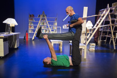 Companhia belga Plan D participa do projeto Aventuras Teatrais nesta segunda-feira.