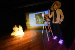 Cena da peça Alfredo Andersen: cenas do cotidiano de um paranista norueguês