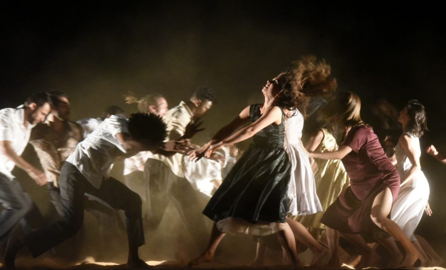 Balé Teatro Guaíra abre Festival de Dança de Londrina