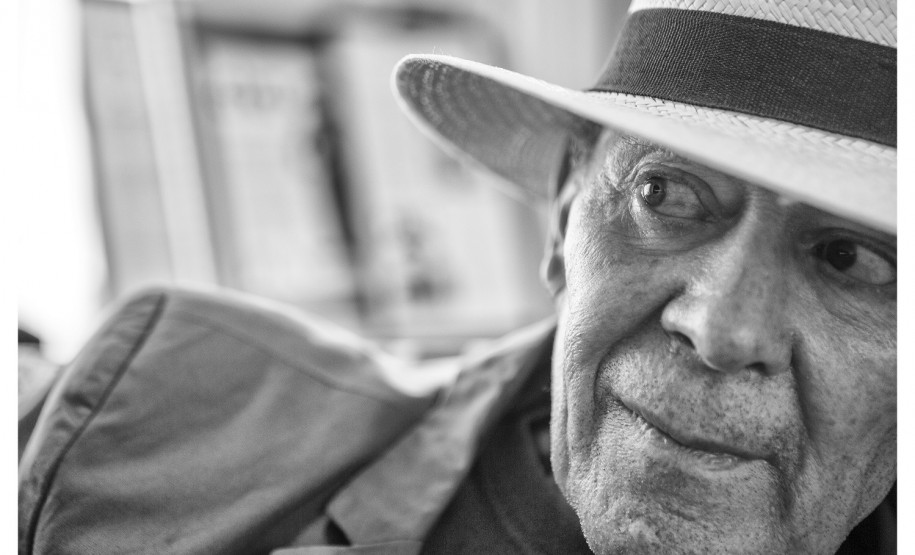 Foto do crítico de cinema e jornalista Lélio Sotto Maior Júnior feita pelo fotógrafo Marcelo Andrade