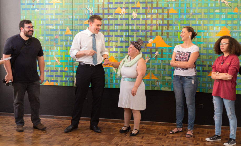 Abertura da exposição de fotos da Alessandra do Rocio Andrade no Centro Juvenil de Artes. Foto Maringas Maciel.