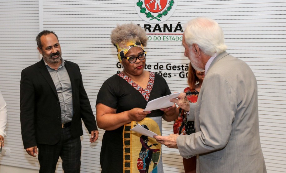 O vice-governador Darci Piana recebeu nesta quarta-feira (11) representantes da classe artística e cultural do Estado no Palácio Iguaçu. Foto Geraldo Bubniak/AEN