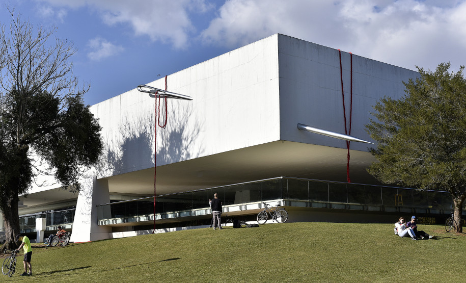 Imagem da intervenção Tramas Vitais no MON