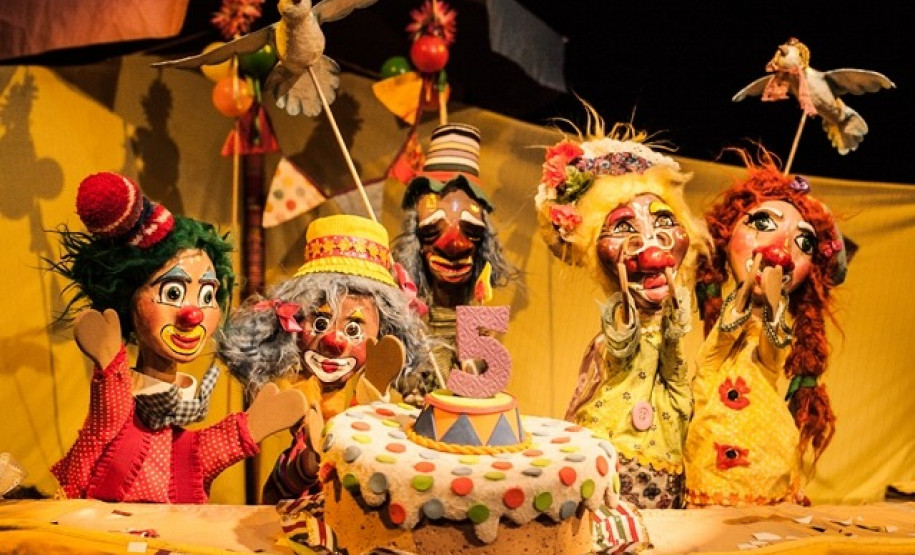 Performance da I Mostra Container Cultural