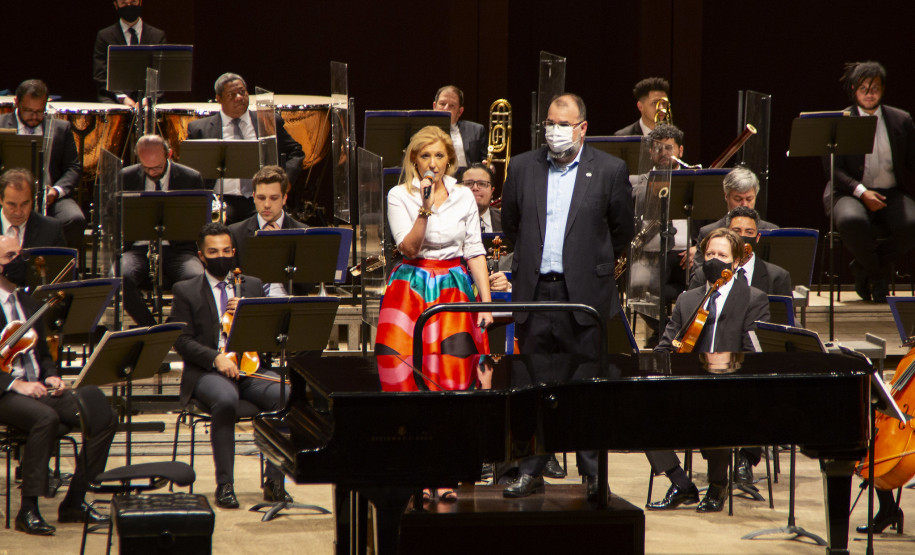Orquestra Sinfônica do Paraná reencontra o público no grande auditório do Teatro Guaíra