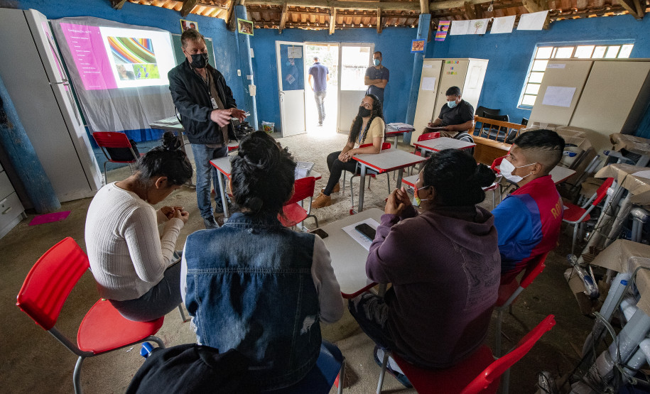 Aldeia Kanané-Porã recebe Bolsa Qualificação