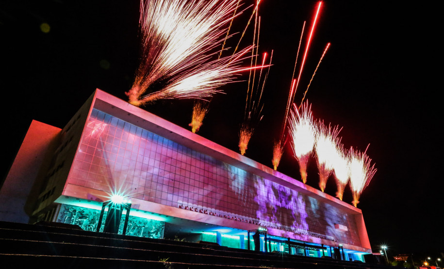 Queima de fogos no Palácio Iguaçu