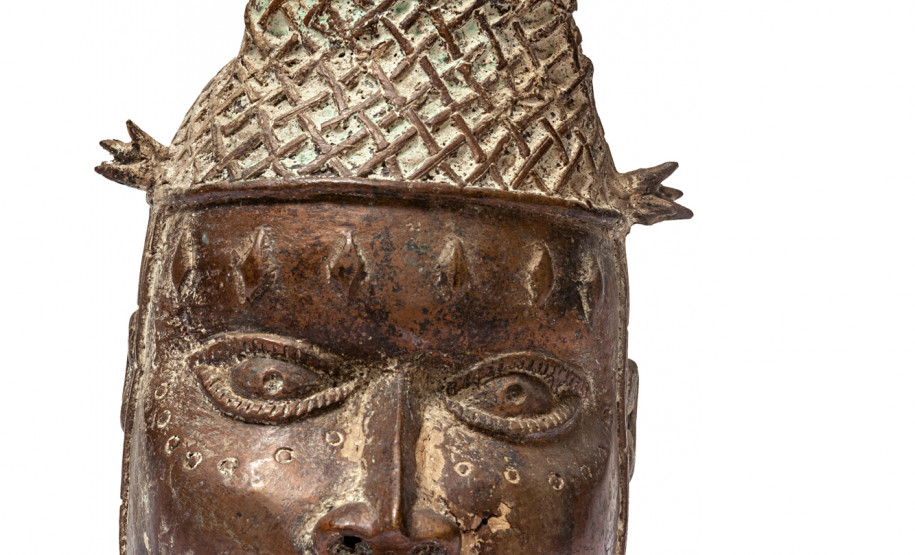 Obra da exposição África Expressões Artísticas de um Continente