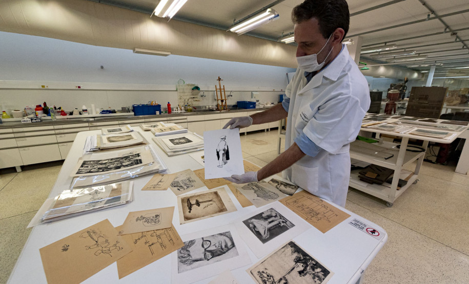 MON recebe obras de Poty Lazzarotto