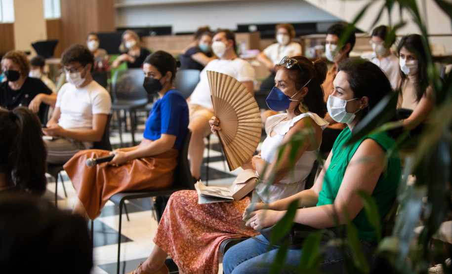 Segundo dia da palestra "Mulhres e escrita: um tempo só seu", com Giovana Madalosso