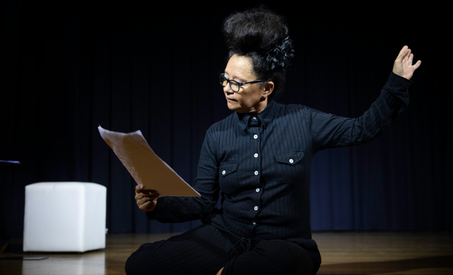 Litura Pública "Outras falas: a voz das mulehres na literatura paranaense", com Nena Inoue