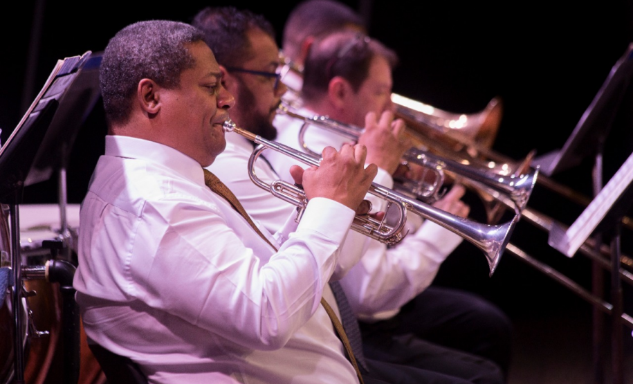 Músicos da Orquestra Sinfônica do Paraná em apresentação