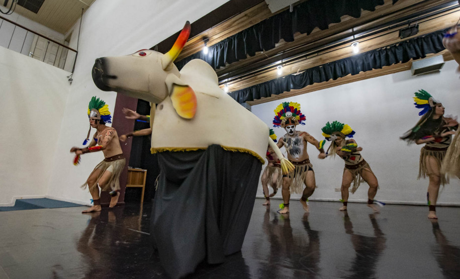 Gestores culturais do interior chegam a Curitiba para intercâmbio cultural e conhecer o Raízes do MIS