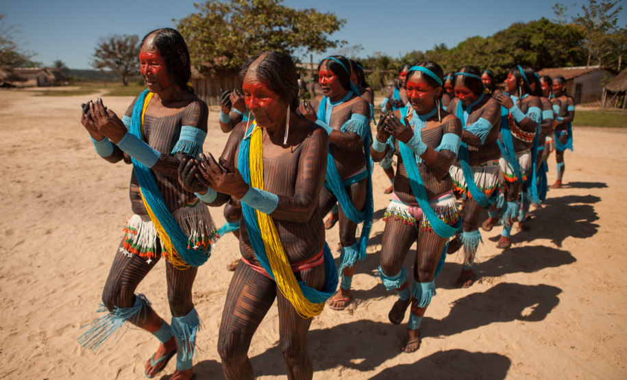 Oficina de pintura corporal “Jenipapo, pintura corporal e grafismos Mebêngôkre-Kayapó”.