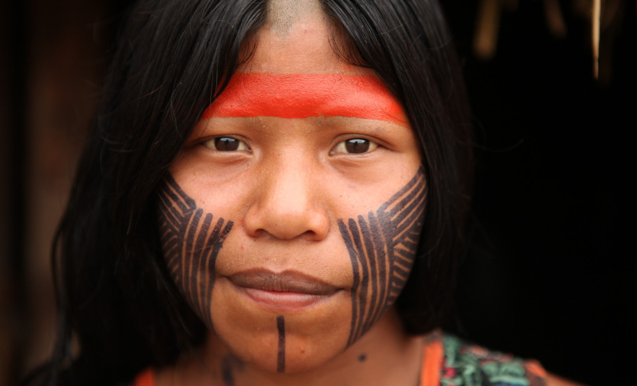 Oficina de pintura corporal “Jenipapo, pintura corporal e grafismos Mebêngôkre-Kayapó”.