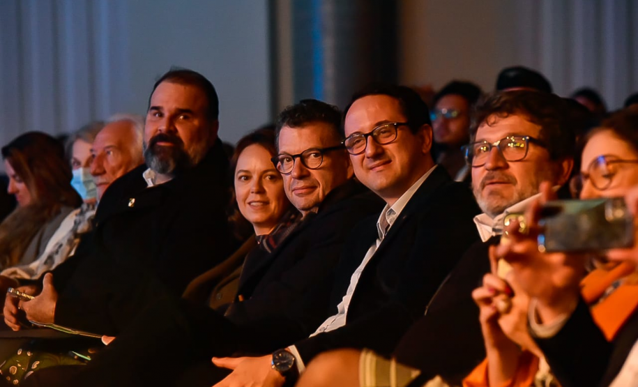 Autoridades prestigiam o evento