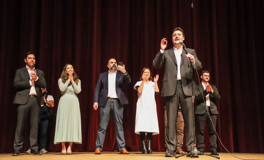 O Programa Criança no Teatro foi lançado nessa quarta-feira (22) pelo governador Carlos Massa Ratinho Júnior para uma plateia de cerca de 1,2 mil estudantes de escolas públicas de Curitiba e Região Metropolitana