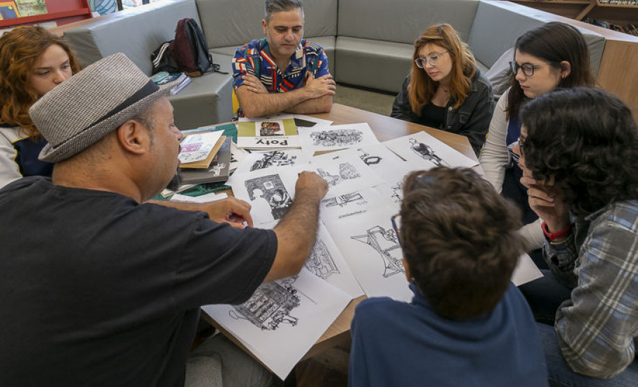 Fundada há 165 anos, Biblioteca Pública do Paraná atrai novos públicos com mais de 30 projetos de cultura, acessibilidade e incentivo à leitura