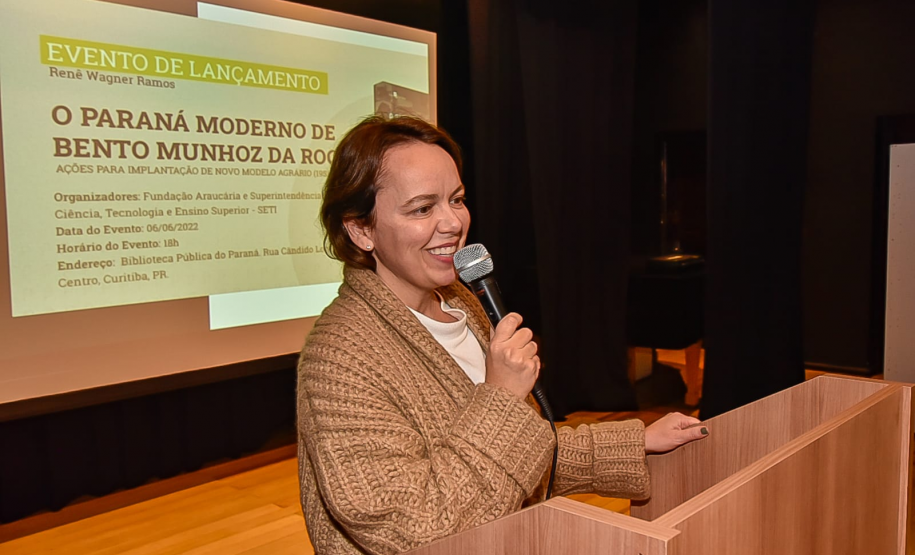 Governador prestigia lançamento de livro sobre Bento Munhoz da Rocha Netto