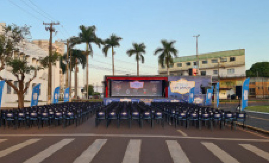 Cinema na praça