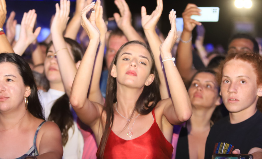 Shows no Litoral: sertanejo e forró embalam fim de semana em Matinhos e Pontal do Paraná - Antony & Gabriel