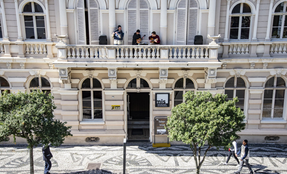 Com ampliação de atividades em 2022, MIS-PR triplica fluxo de visitantes -