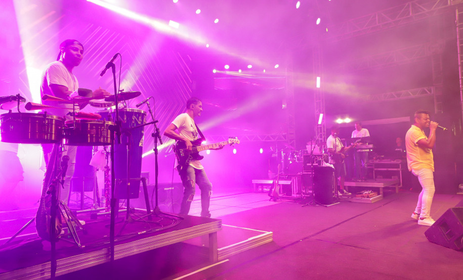 Após seis semanas, shows do Verão Maior Paraná terminam ao ritmo de Carnaval