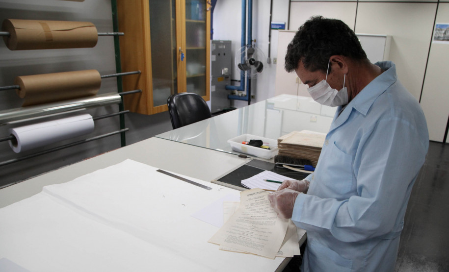 Arquivo Público do Paraná vira cenário de documentário sobre a família Urban -