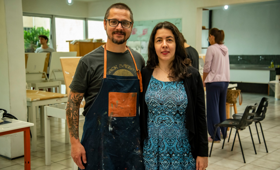 A ítalo-brasileira Daniela Marton, autora das obras, é artista visual e arquiteta.