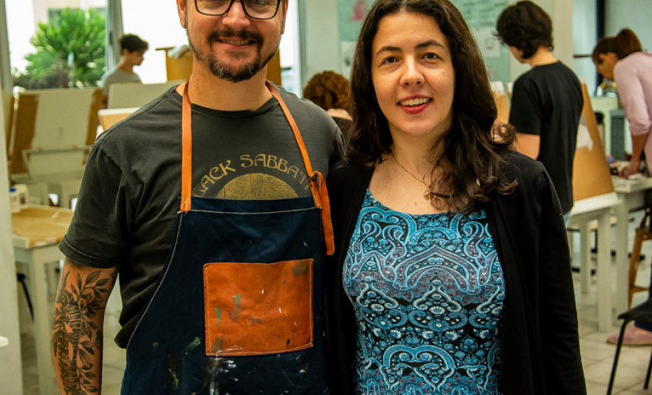 A ítalo-brasileira Daniela Marton, autora das obras, é artista visual e arquiteta.