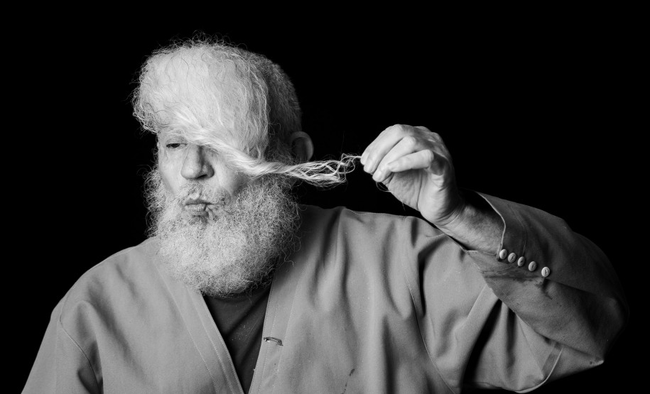 Exposição conjunta de Efigênia Rolim e Hélio Leites é prorrogada no MAC-PR