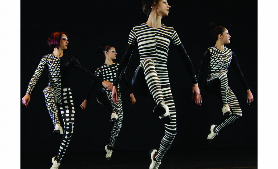 Divulgação Risorama. Grupo Corpo Breu Baixa