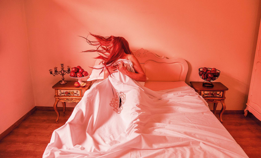 São exposições, oficinas, palestras, conversas e até espetáculos que ajudam a refletir e debater sobre o atual papel da mulher na sociedade.