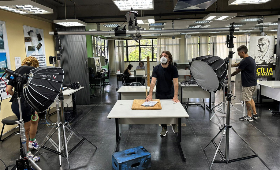 Arquivo Público do Paraná vira cenário de documentário sobre a família Urban -