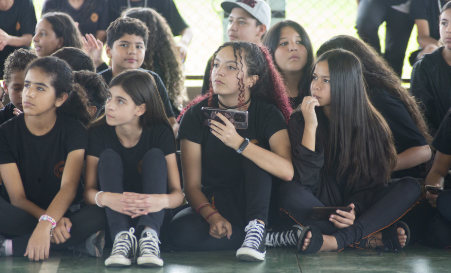 O projeto "Guaíra para todos" promove a circulação dos corpos artísticos para outros espaços