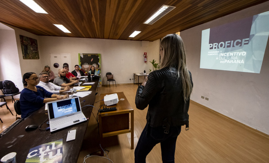 Com Sistemas de Cultura, Estado assessora municípios nas políticas públicas do setor