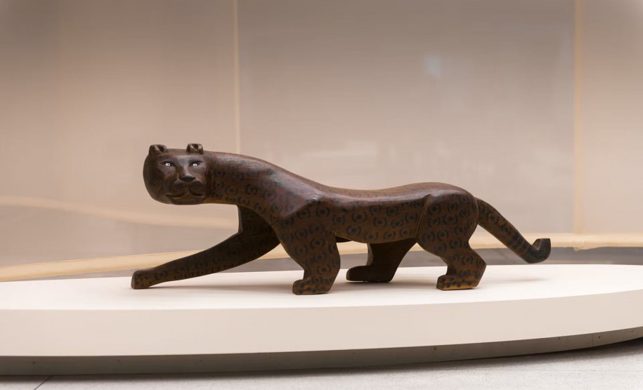 Exposição “Bancos Indígenas do Brasil” pode ser vista até domingo no MON