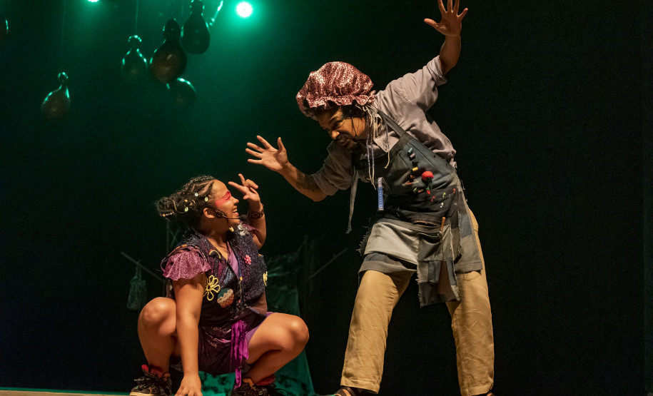 Musical Itan e Tal volta ao Guairinha no mês de maio pelo projeto Crianças no Teatro