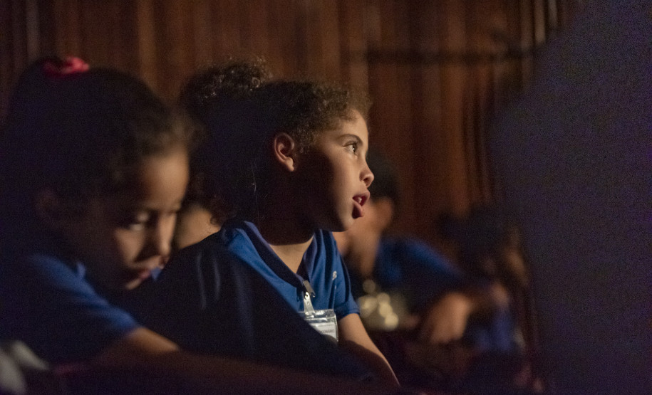 Musical Itan e Tal volta ao Guairinha no mês de maio pelo projeto Crianças no Teatro