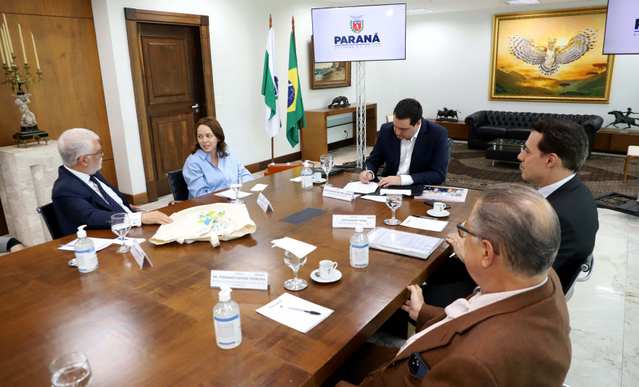 A tela “Porto de Cabedelo” irá compor o acervo do Museu Casa Alfredo Andersen, em Curitiba