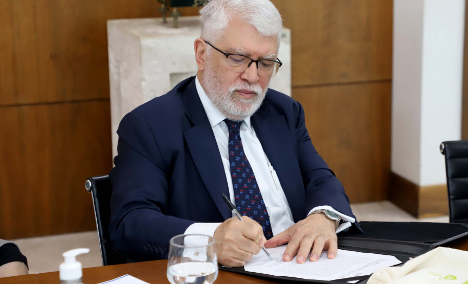 A tela “Porto de Cabedelo” irá compor o acervo do Museu Casa Alfredo Andersen, em Curitiba