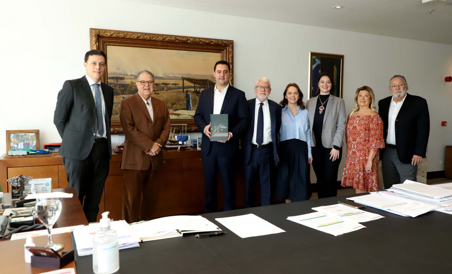 A tela “Porto de Cabedelo” irá compor o acervo do Museu Casa Alfredo Andersen, em Curitiba