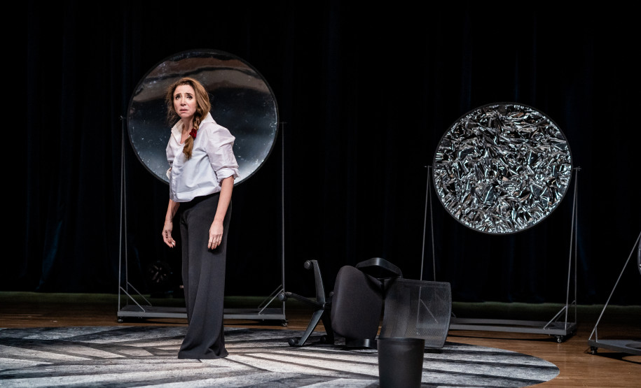 A peça, inspirada no livro autobiográfico "A Saideira", de Barbara Gancia,