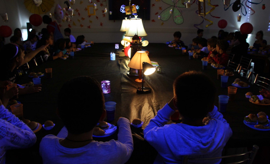 Com o tema “A Incrível Fábrica de Cores”, serão abordadas as cores e suas múltiplas possibilidades.