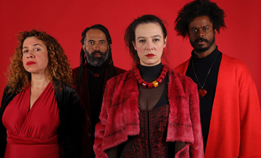 Apresentações gratuitas vão de 3 a 20 de agosto, no Teatro Zé Maria, em Curitiba.