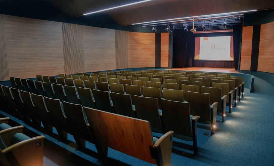 O evento acontece na Biblioteca Pública do Paraná -