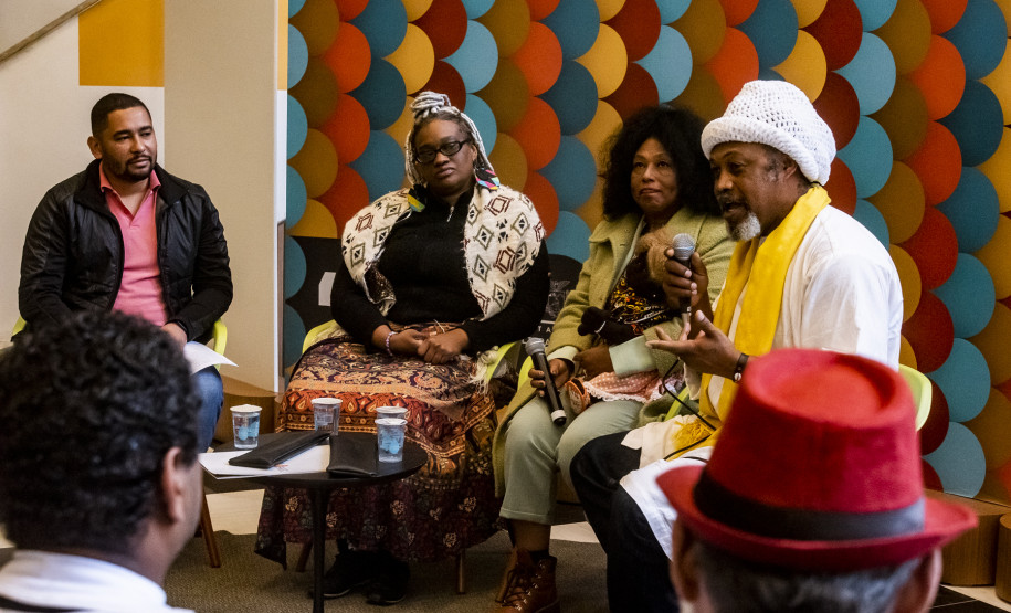 Biblioteca Pública do Paraná inaugura Estante Afro — Maria Águeda com mais de 500 livros. Foto: Kraw Penas/SEEC
