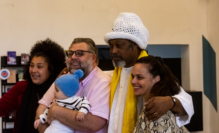Biblioteca Pública do Paraná inaugura Estante Afro — Maria Águeda com mais de 500 livros. Foto: Kraw Penas/SEEC