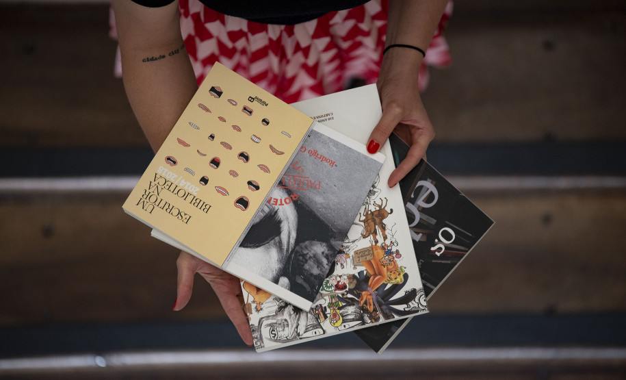 Lei Paulo Gustavo: edital de apoio a editoras independentes está aberto a consulta