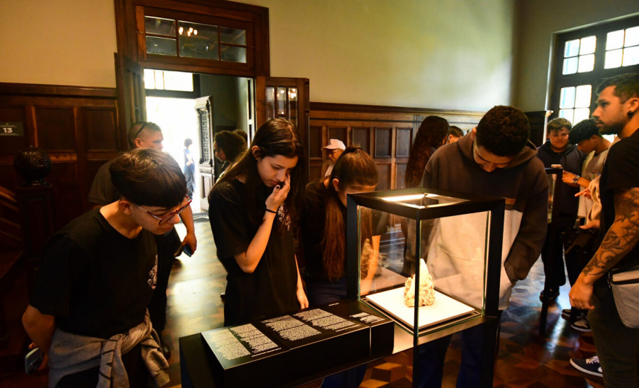 Programa Partiu Museu promove visitas guiadas para alunos da rede estadual do Paraná